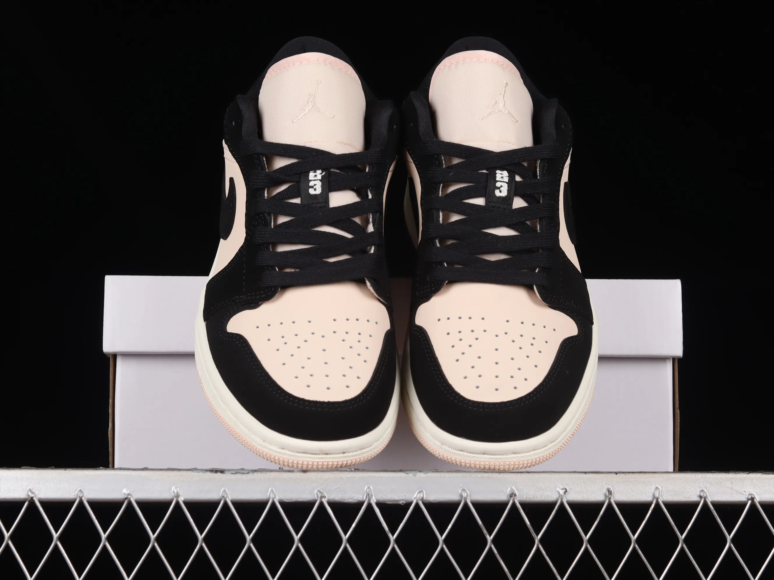 All categories Air Jordan Jordan series basketball shoes Air Jordan 1 Low G version pure original Air Jordan 1 Low AJ1 Joe 1 black powder low-top basketball shoes DC0774-003